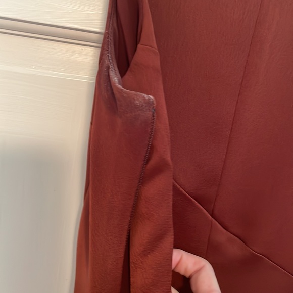 Banana republic size 0 worn once slight stain under arms - Picture 3 of 3